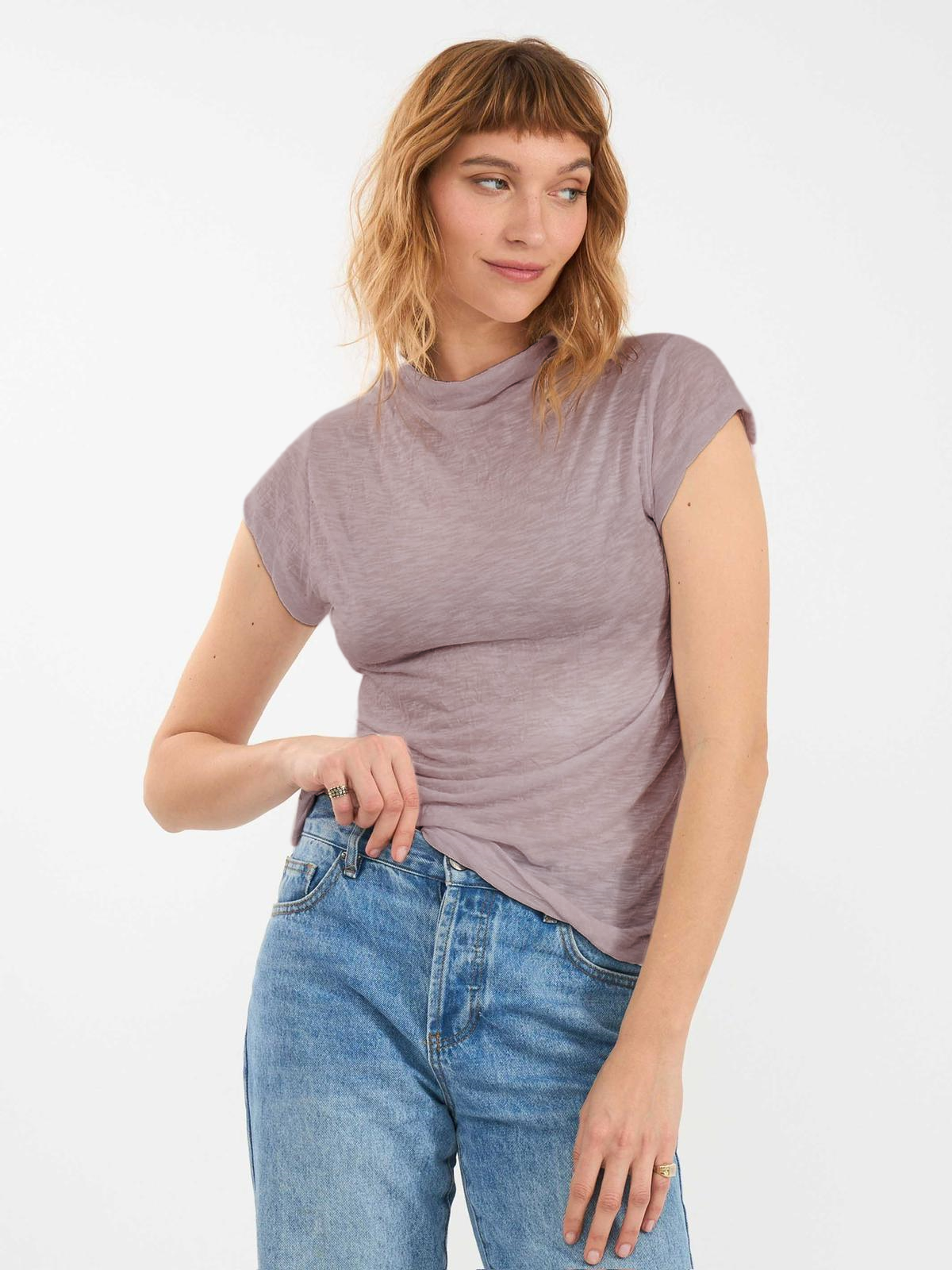 חולצה | נץ | פודרה