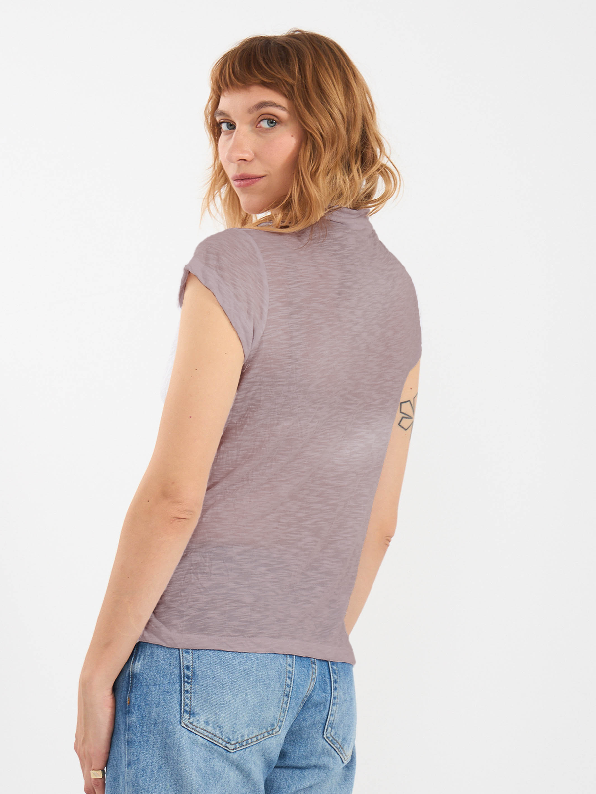 חולצה | נץ | פודרה