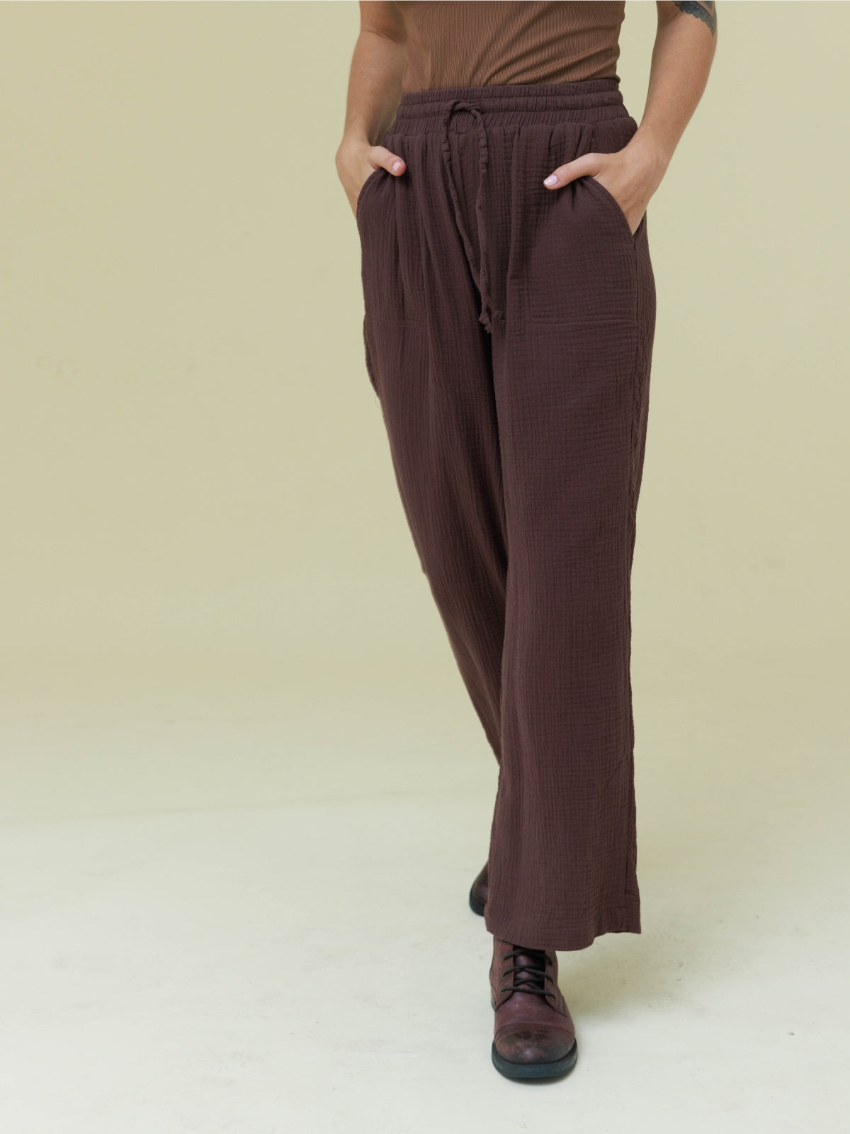 מכנסיים | קנית | חום