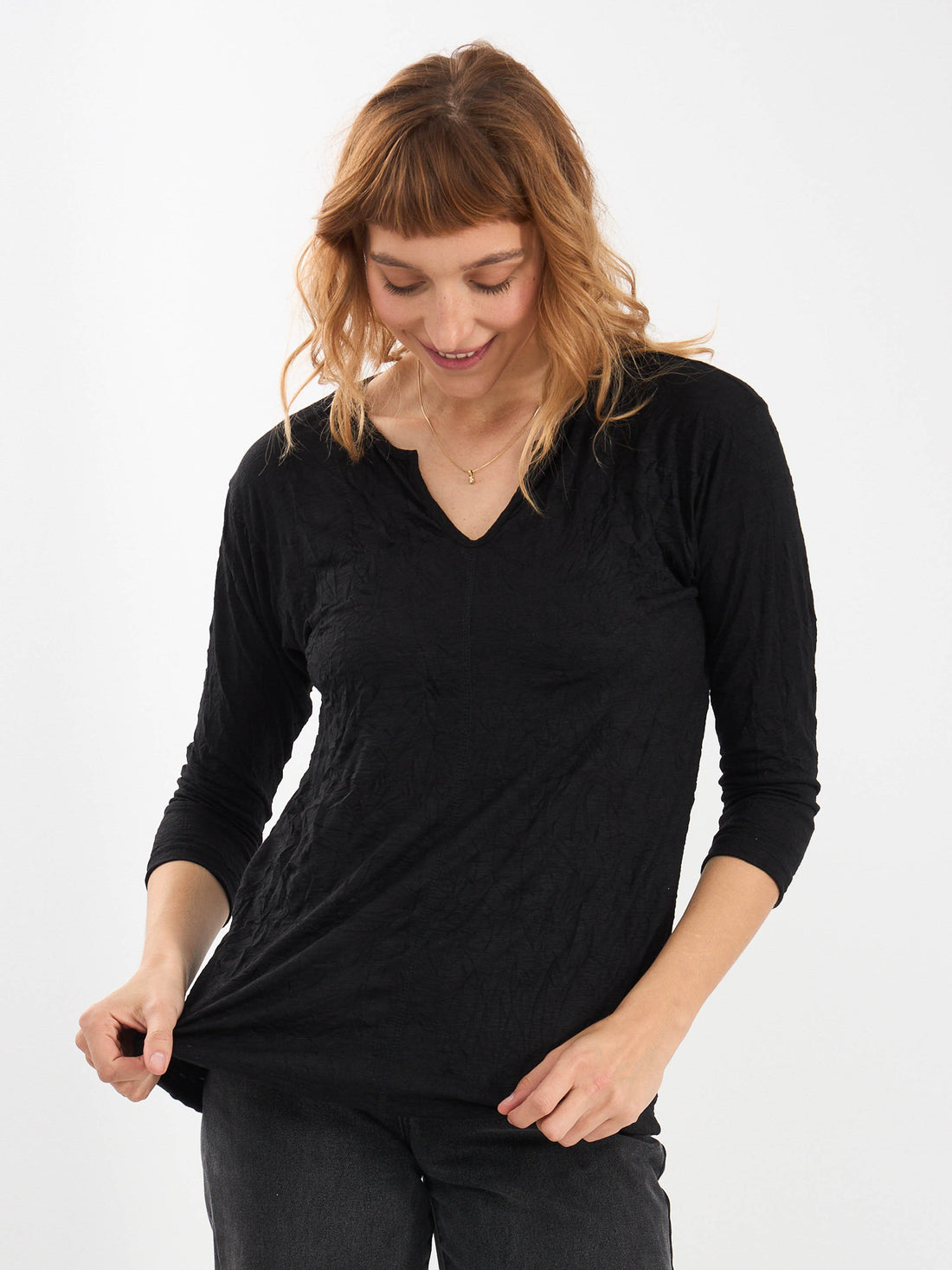 חולצה | ערבה מקומטת | שחור