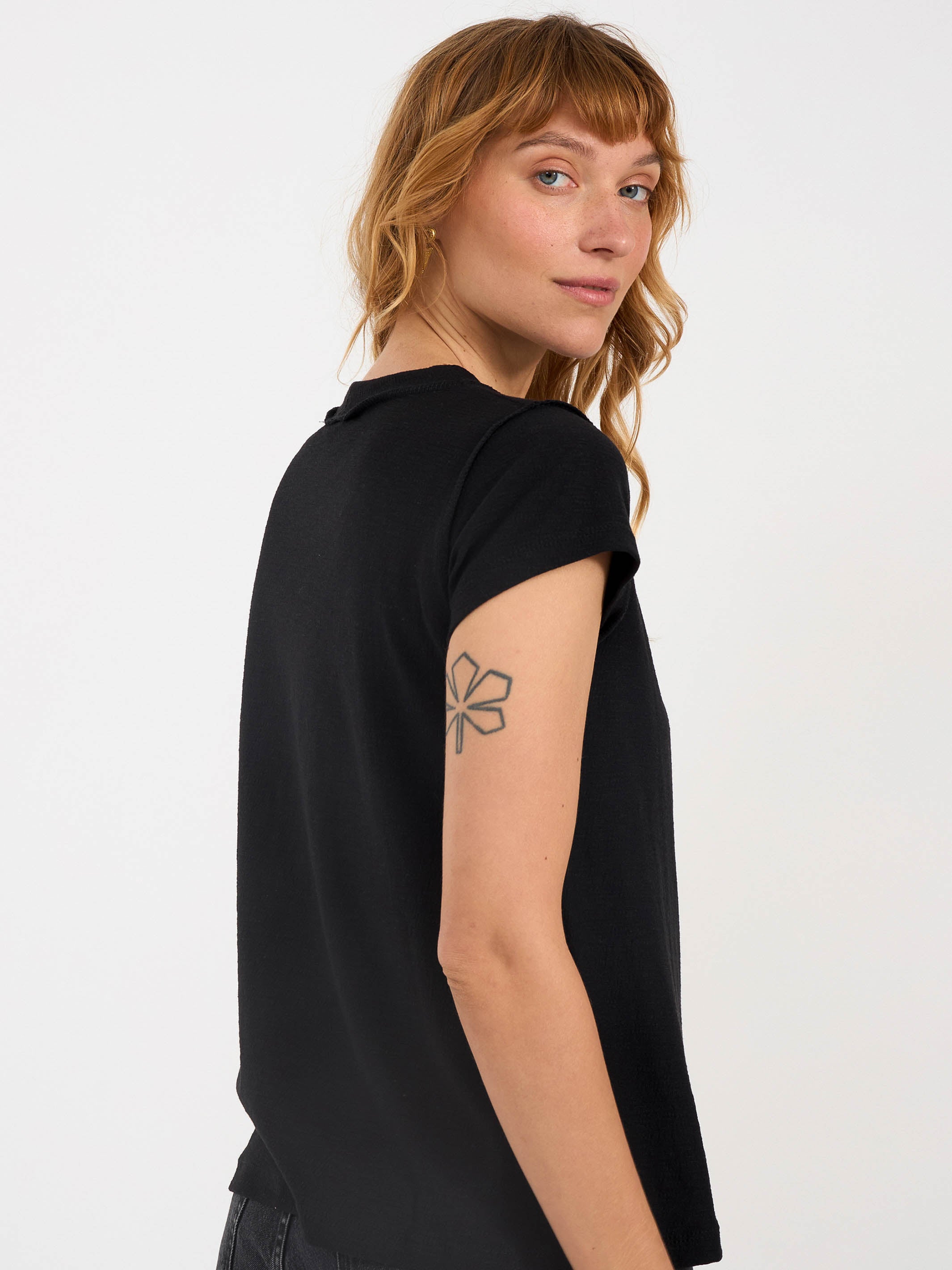 חולצה | צוקית | שחור