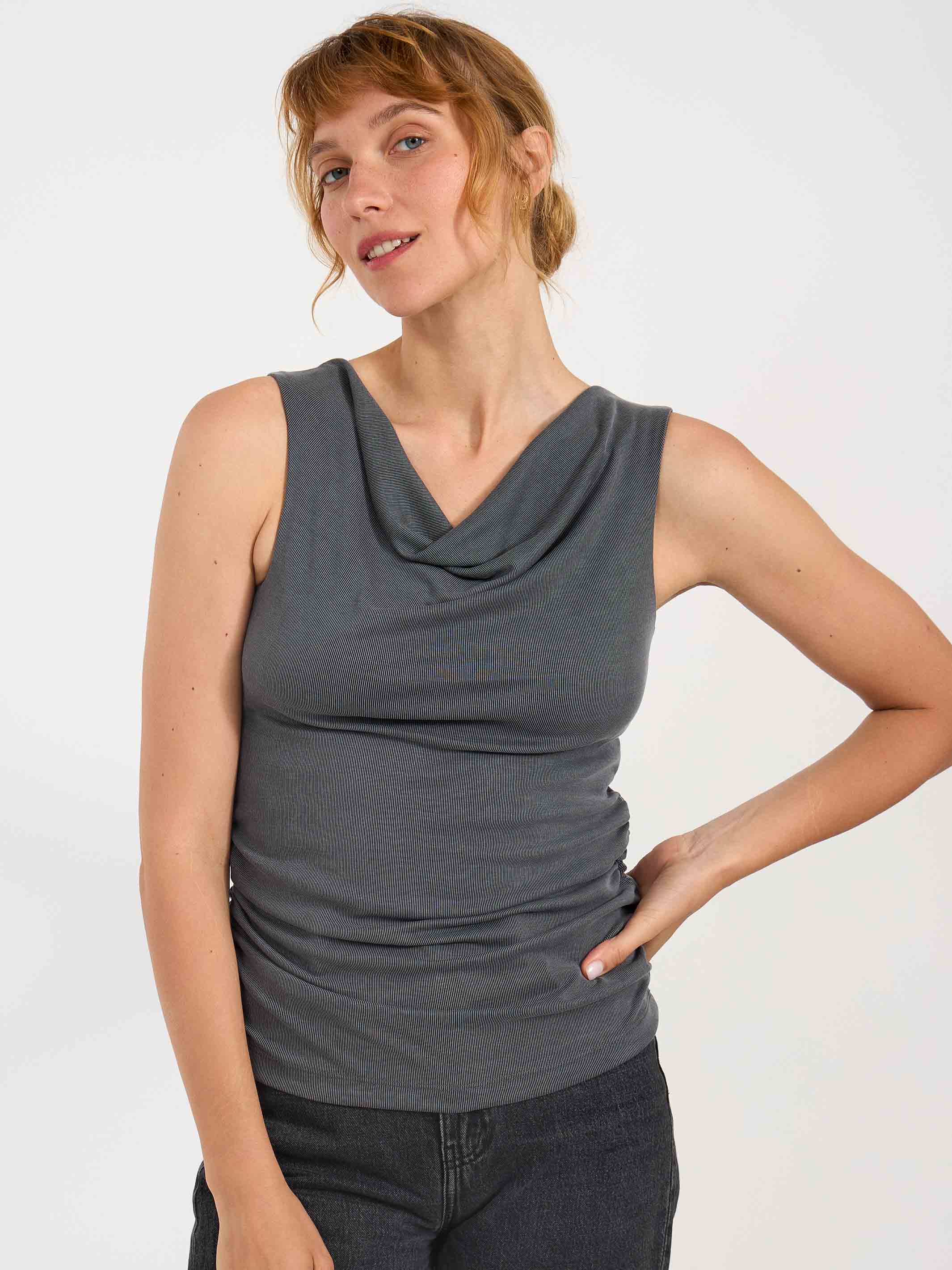 גופייה | ורדית | אפור כהה