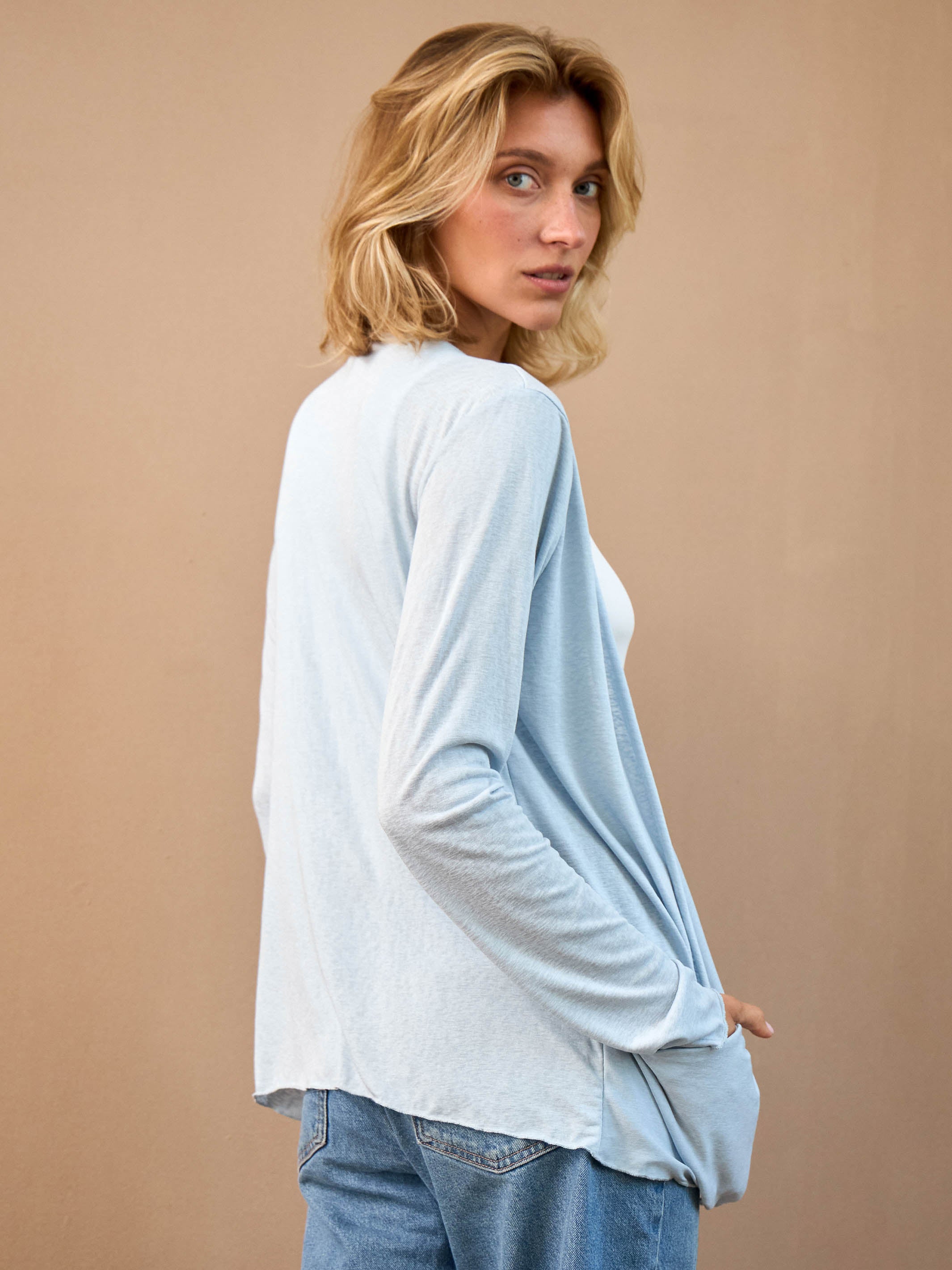 עליונית |  עננים | תכלת