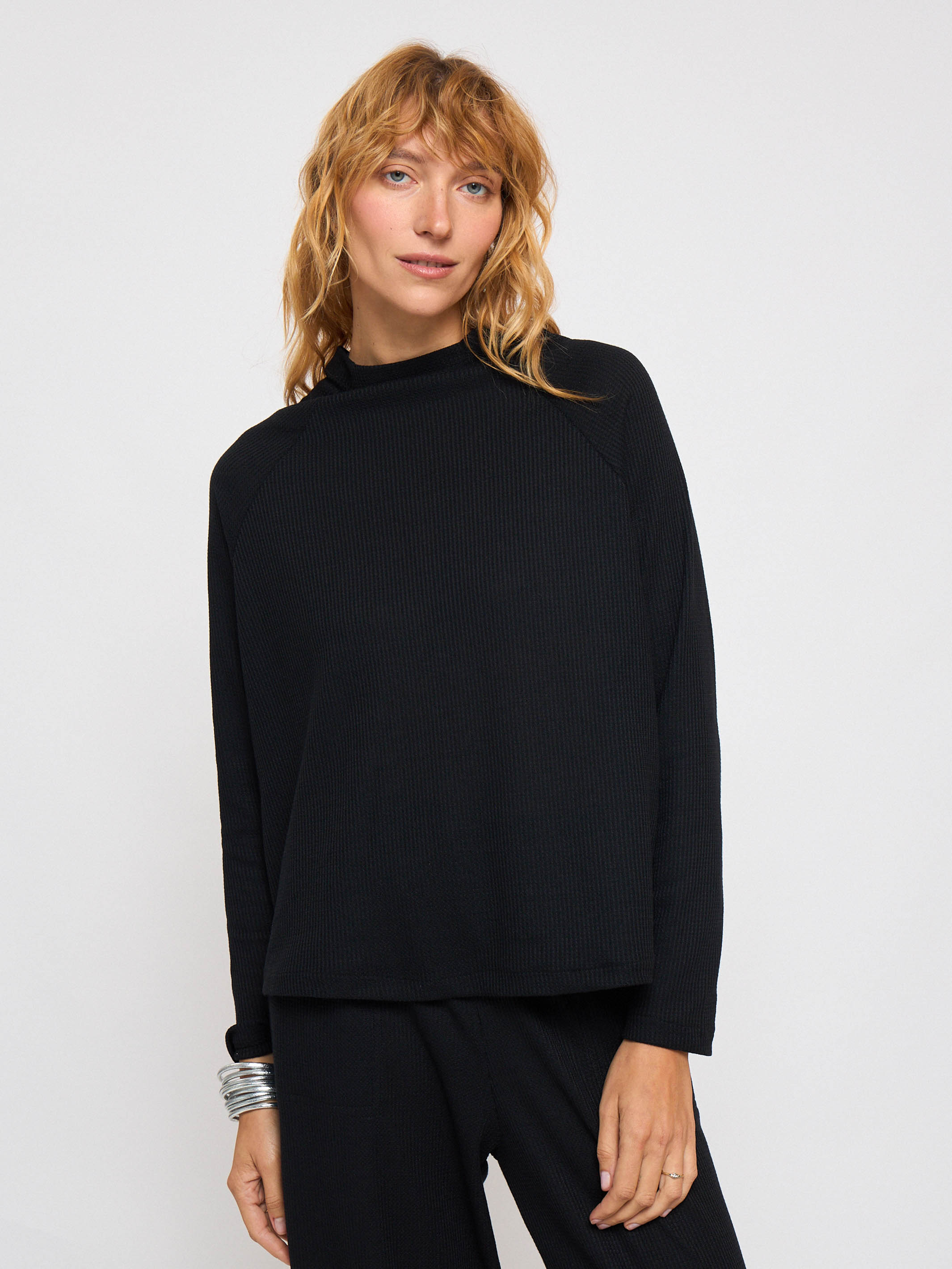 חולצה | אבישג | שחור