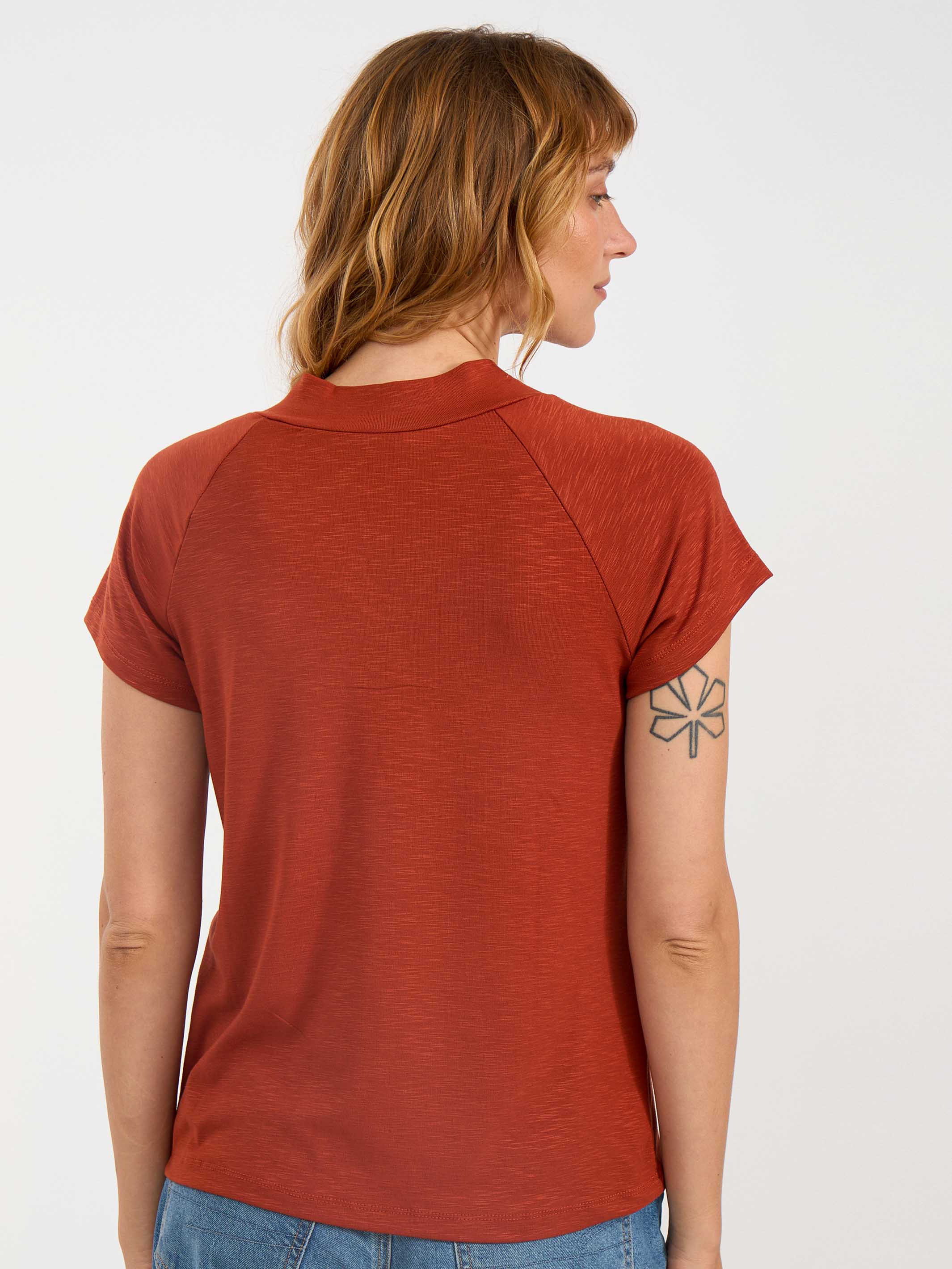 חולצה | איית | חמרה