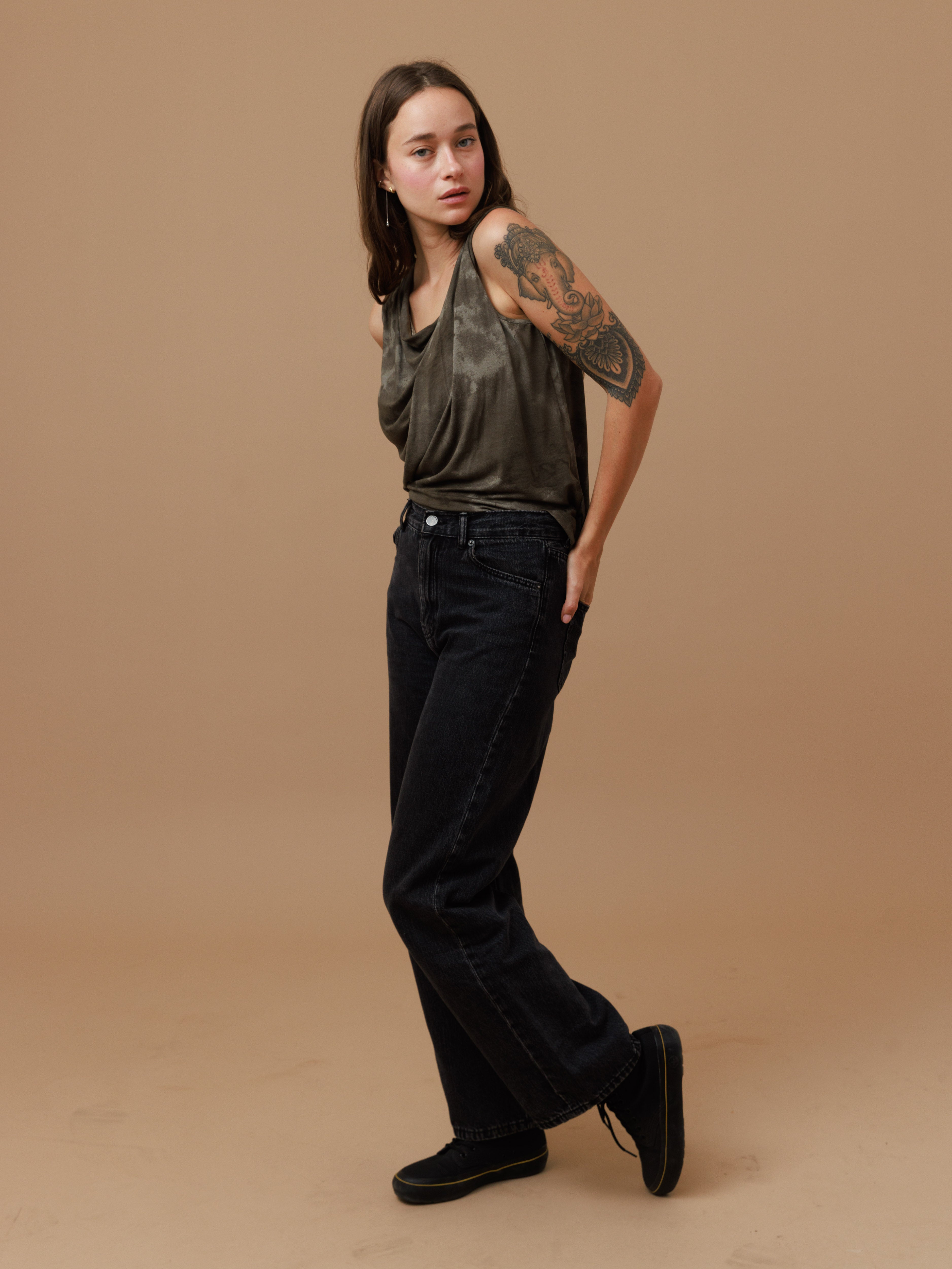 גופייה | נחליאלי | ירוק-זית