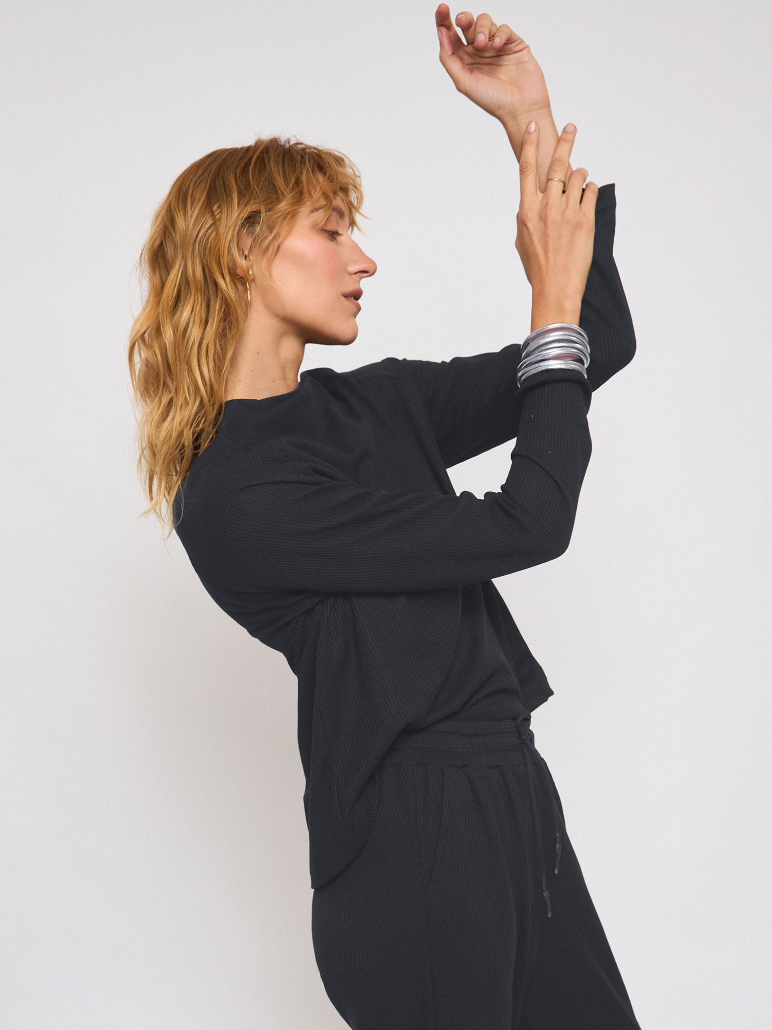 חולצה | אבישג | אפור בטון