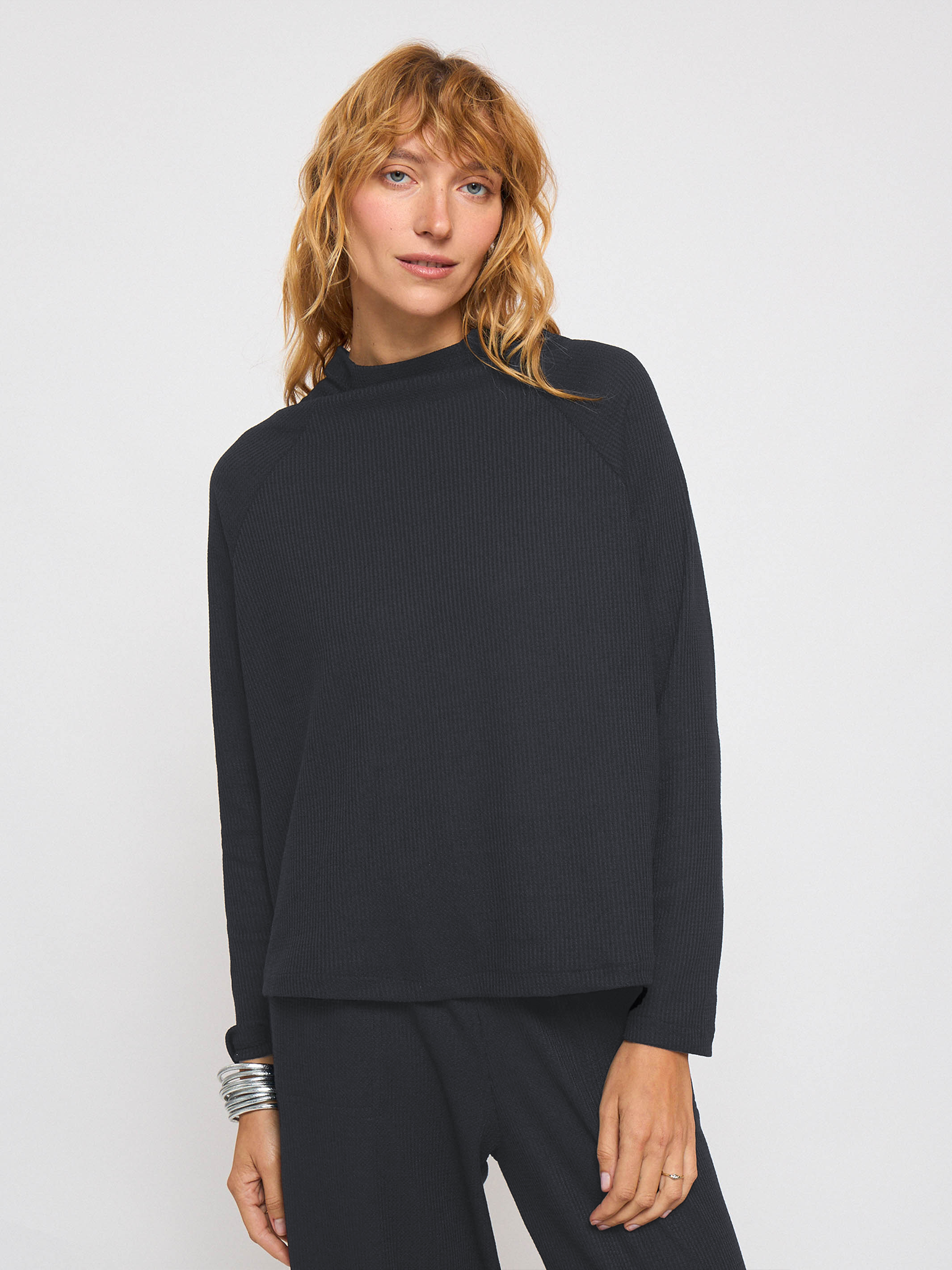 חולצה | אבישג | אפור בטון