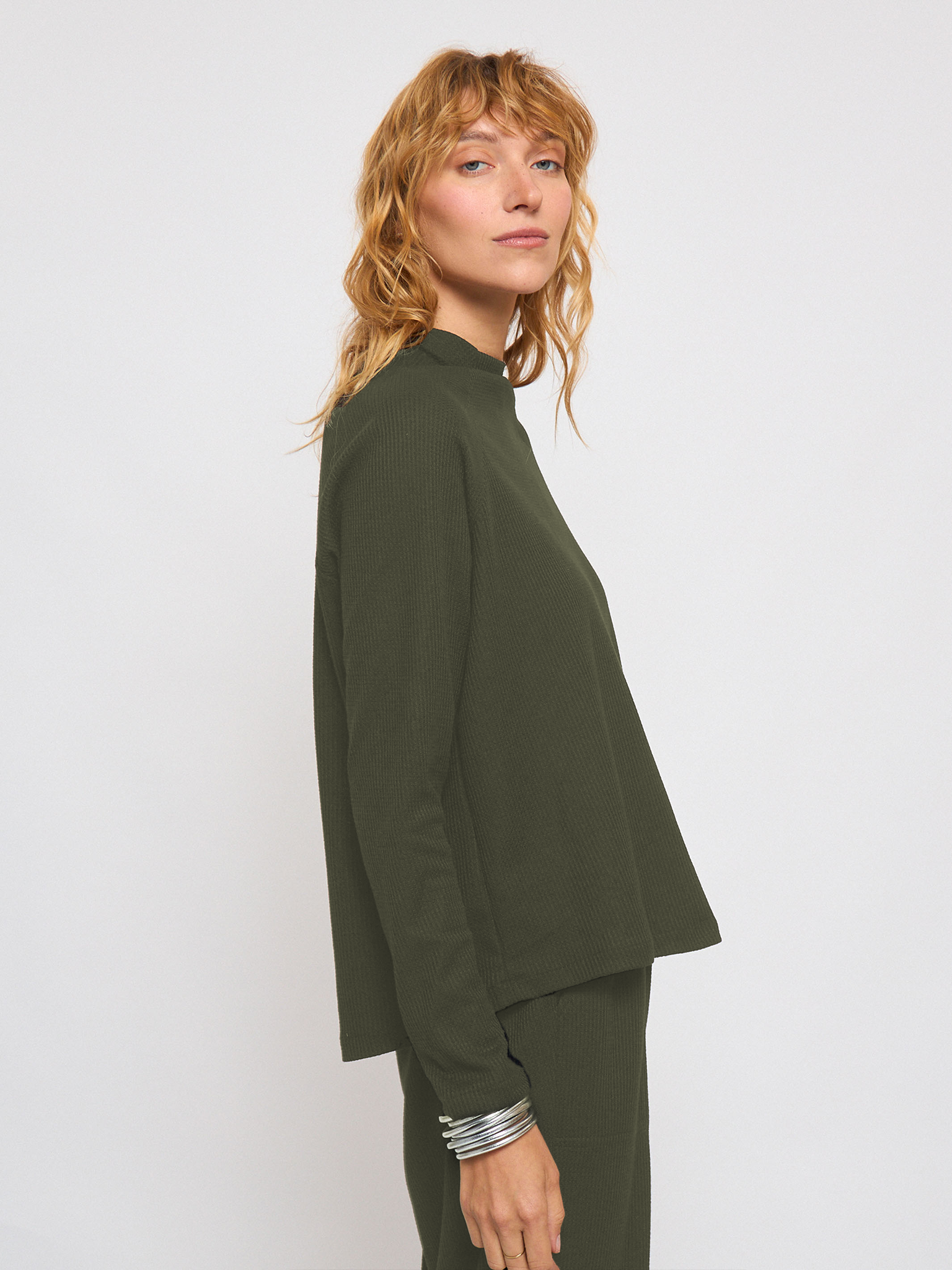 חולצה | אבישג | ירוק זית